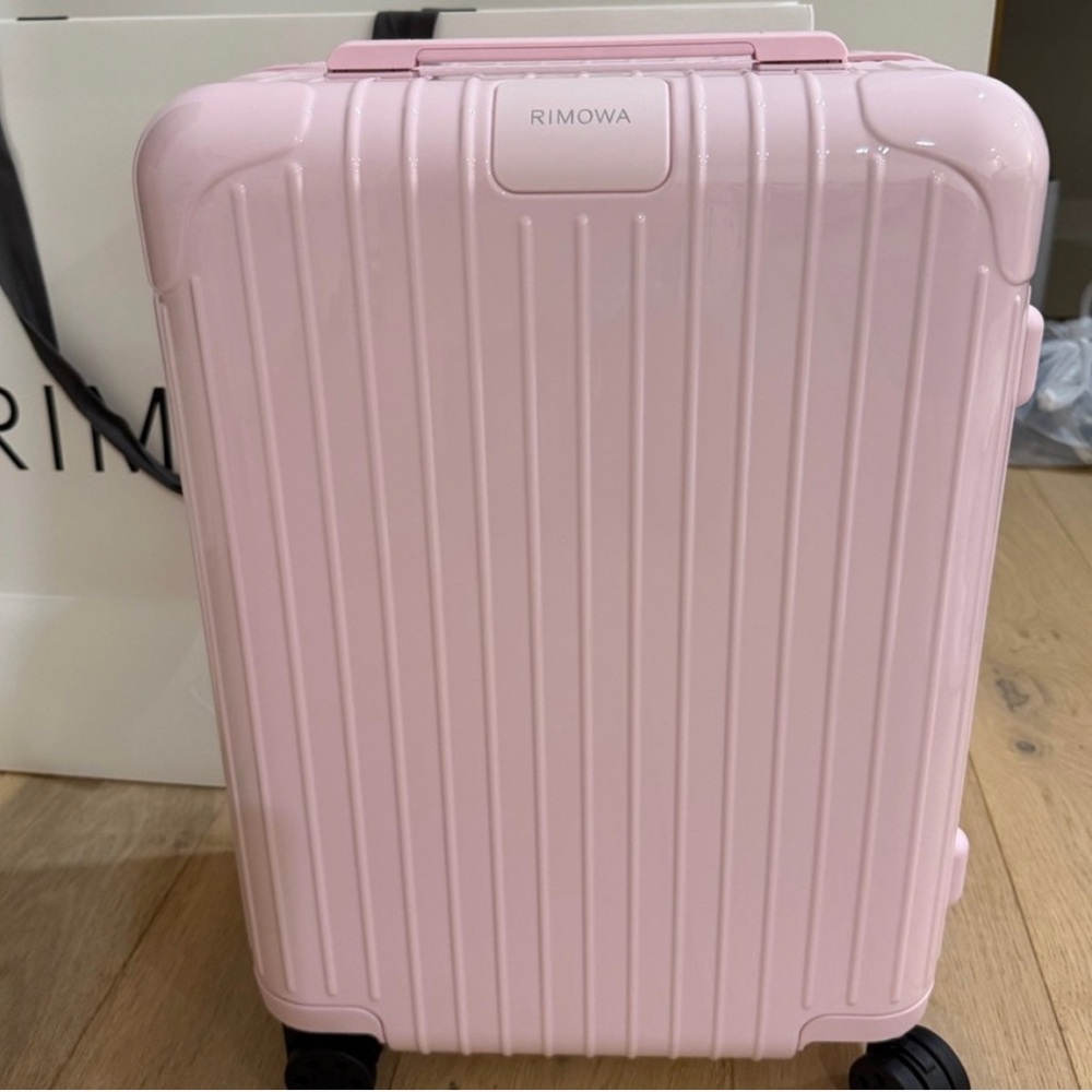 RIMOWA Ballerina Pink Carry-On - Picture 3 of 17